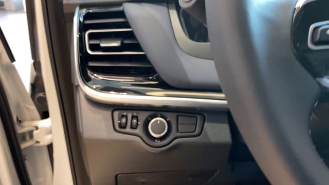 2020 SAIC Maxus G20 7Seater Walkaround- China Auto Show(2020款上汽迈克萨斯G20，外观与内饰实拍) смотреть онлайн