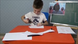 Делаем маску охранника из Игры в кальмара.