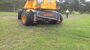 Duel wheels on all terrain crane borer