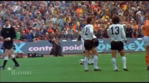 Paul Breitner - Fußball-Weltmeister 1974 mit Deutschland und Rebell sowie Querdenker im Fußball