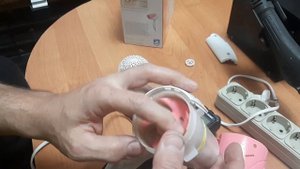 Фен   Philips Care & Control 1400 W не включается