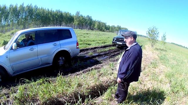 Хантер тащит Паджерика смотреть онлайн