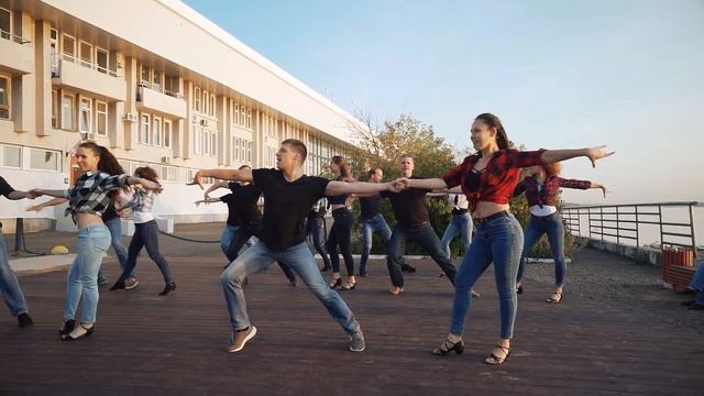 Хастл (Hustle)