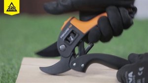 Секатор FISKARS 111670 Р83 контактный