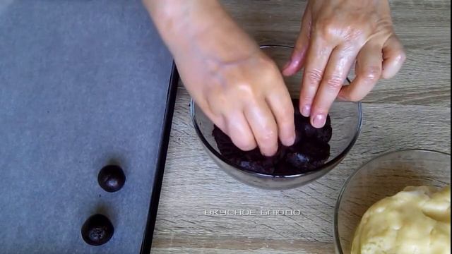 ПЕЧЕНЬЕ со ВКУСОМ ШОКОЛАДА! ПРОСТОЙ и БЫСТРЫЙ РЕЦЕПТ! смотреть онлайн