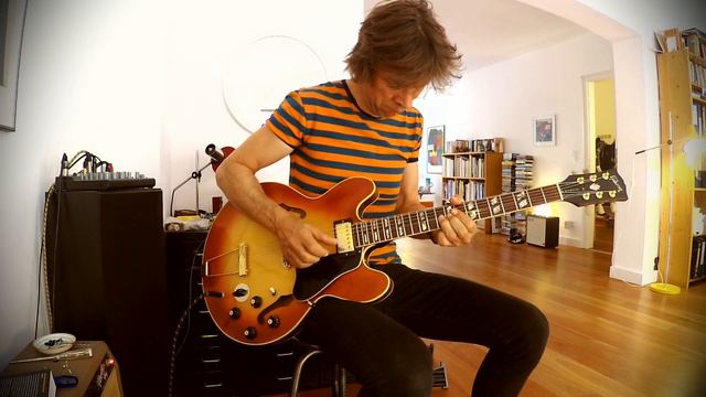 1973 Gibson ES-345, ice tea sunburst смотреть онлайн