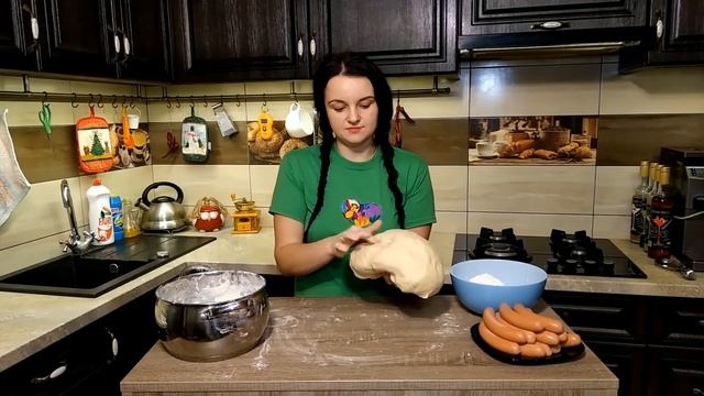 Сосиски в дрожжевом тесте____Sausages in yeast dough смотреть онлайн
