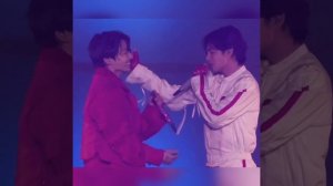 Лучшее, за что нужно держаться в жизни - друг за друга