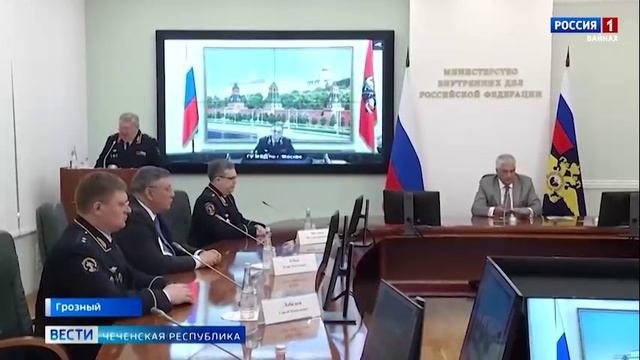 08.06.22. В. Колокольцев поздравил руководителей подразделений с присвоением специальных званий