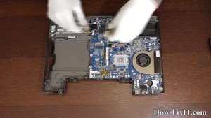 How to disassemble and clean laptop Samsung R70, R560