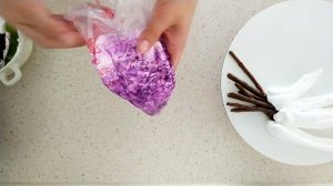 Сирень из БЕЛКОВОГО крема на торт! Кремовые цветы.