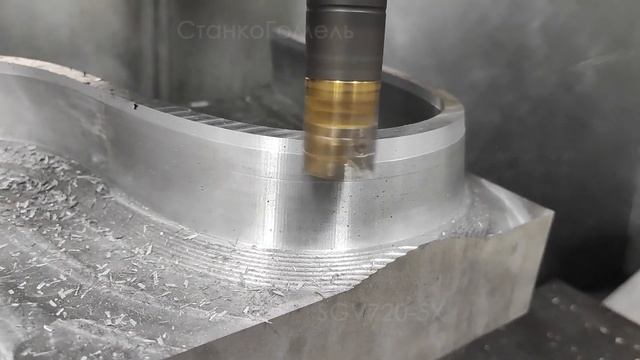 SGV720-5X, 5-ти осевой вертикальный обрабатывающий центр производства "СтанкоГомель", ОАО смотреть онлайн