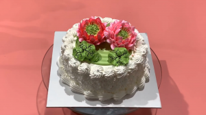 Впервые украшаю так торт, оказалось, что это совсем не сложно!