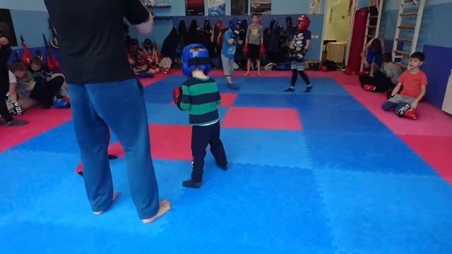 Спаринги Клуб форма рукопашный бой смотреть онлайн