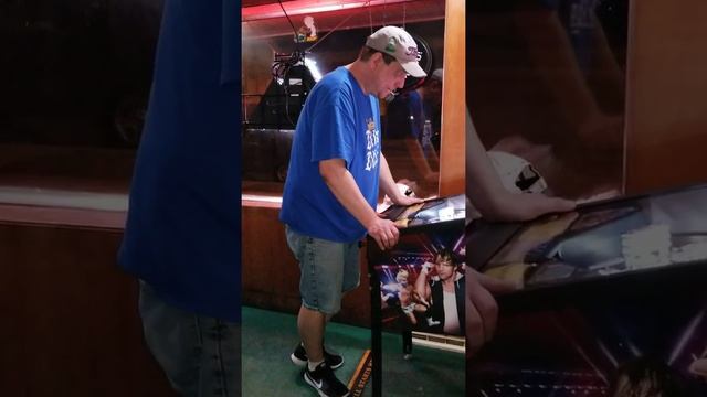 Crazy pinball maniac смотреть онлайн