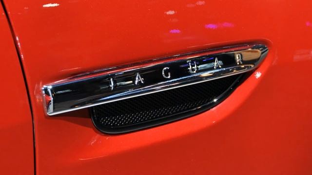 2012 Jaguar XKR (2011 New York Auto Show) смотреть онлайн