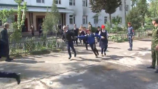 Бонги Хатар дар мактаби 10 Шахринав