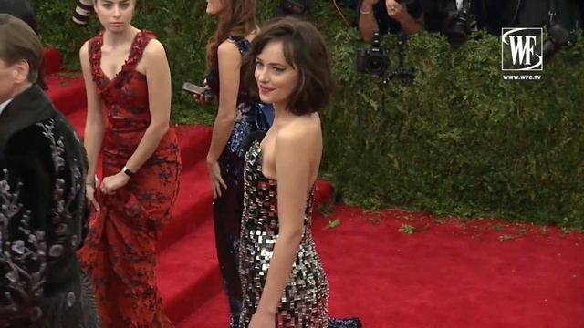 Стиль Знаменитостей: Дакота Джонсон