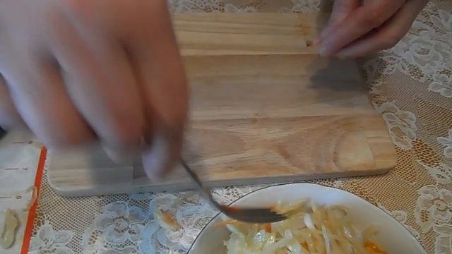 САЛАТ ИЗ КВАШЕНОЙ КАПУСТЫ - ПОЛЕЗНЫЙ, ДИЕТИЧЕСКИЙ, ПОЛИВИТАМИННЫЙ И ВКУСНЫЙ. БЫСТРО, ПРОСТО И ЛЕГКО смотреть онлайн