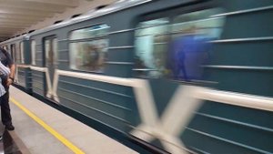 Перегон метро "Технопарк" -"Коломенская", как в старые добрые времена // 8 июня 2023