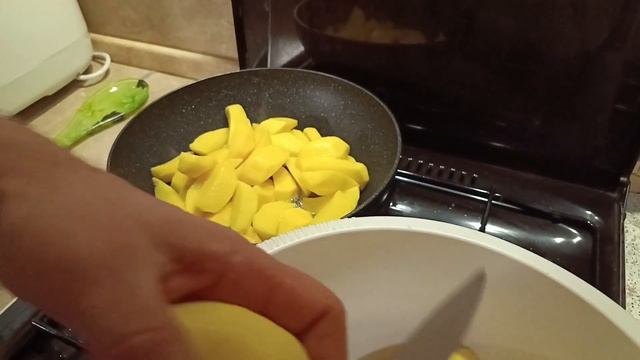 Как вкусно ПОЖАРИТЬ картошку. Как у бабушке в ДЕРЕВНЕ. Рецепт картошки по деревенски