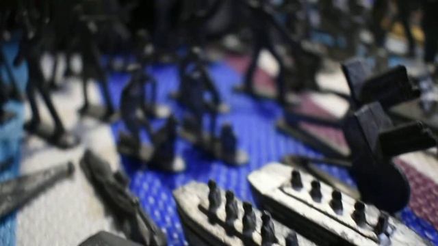 коллекция оловянных солдатиков и техники смотреть онлайн