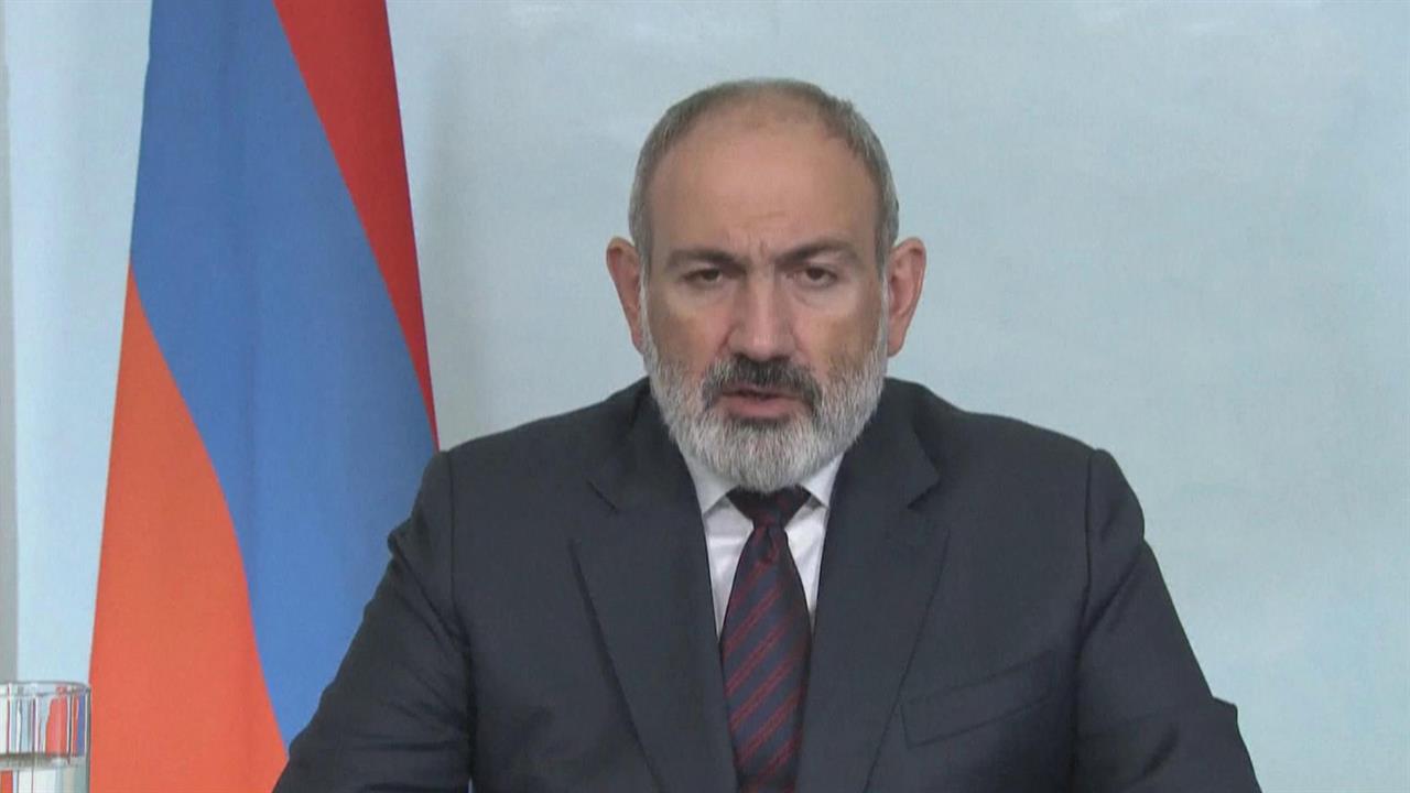 Азербайджанская сторона и представители Карабаха договорились о полном прекращении боевых действий