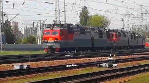 Электровозы ВЛ80 сплотка из 3-х, 2-х секционных/ Electric locomotives VL80 of a raft of 3, 2 section