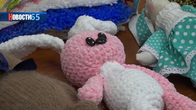 Помощь детям Донбасса. Сахалинские ребятишки нарисовали открытки для детей из донецкого Шахтёрска смотреть онлайн