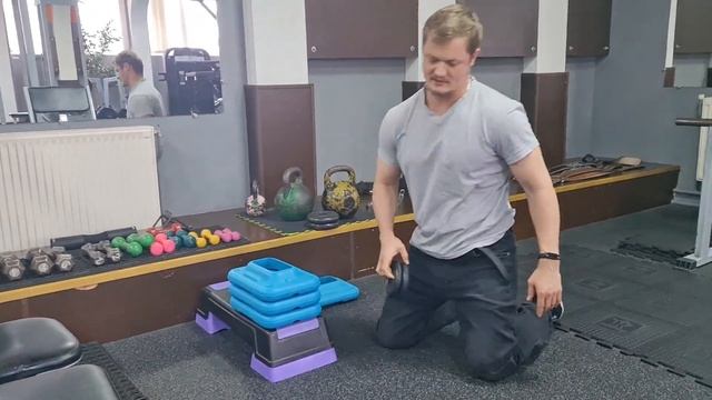 Челлендж на отжимания. Повтори любые три. смотреть онлайн