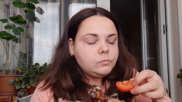 МУКБАНГ??НА ОДИН ЗУБ?ГОТОВИМ СМАКУЕМ - ТЫ КРАСОТКА?ИННА СУДАКОВА ДАЙ ДЕНЕГ?НУЖНО ЛИ ЗНАТЬ ИСТОРИЮ? смотреть онлайн