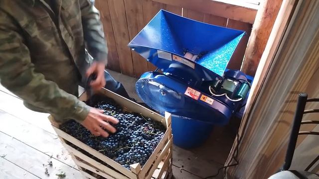Электрическая дробилка для винограда смотреть онлайн