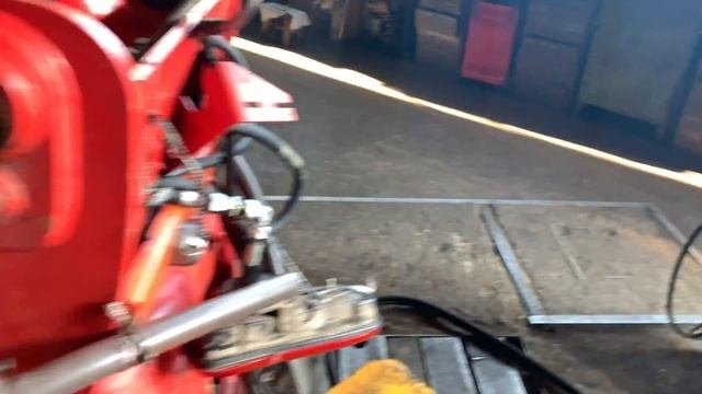 Ремонт погрузчика Manitou. Расточка крепления стрелы.