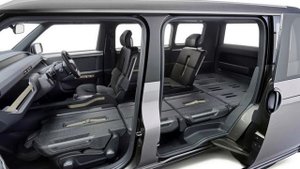 Toyota показала брутальный кроссовер-минивэн. (Toyota Tj Cruiser)
