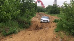 Тестируем Hyundai Santa Fe на легком бездорожье