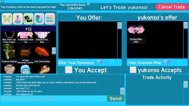 Trading in rich royale high servers + getting lots of halos (Royale High Roblox) смотреть онлайн