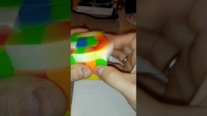 Определяем OLL паритет на замешанном кубике 4х4х4 методом OPA