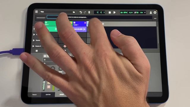 Sketch From Scratch – How to Make a Neo Soul Track on an iPad смотреть онлайн