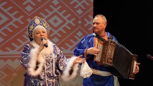 Виктор Алишин и Любовь Погонина (г.Москва)_Листья жёлтые