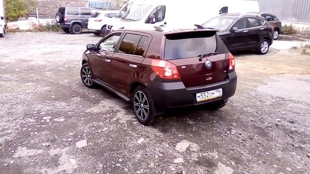 Geely MK Cross смотреть онлайн