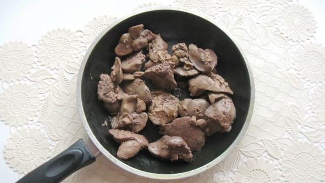 Паштет из куриной печени с луком и морковью