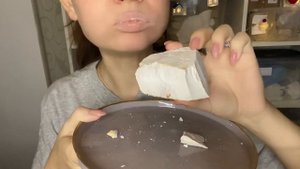 ASMR crunch of wet chalk White Mountain🤤/ мокрый мел Белая Гора❤️🔥#mukbang #asmr #chalkeating