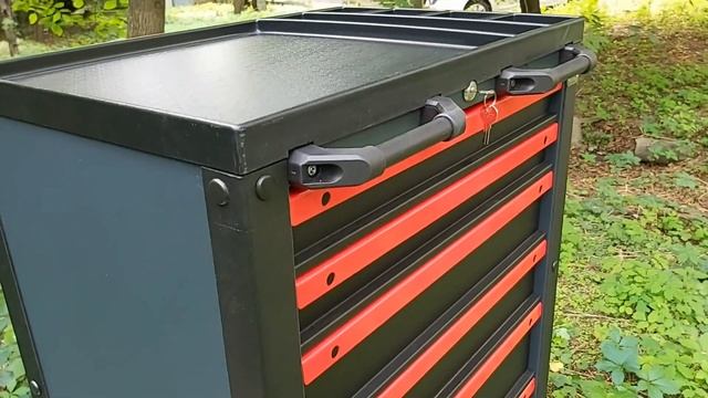 Инструментальные тумбы для гаражей и сервисов PAPAGARAGE смотреть онлайн