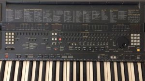 YAMAHA PSR-SQ16 (1992)