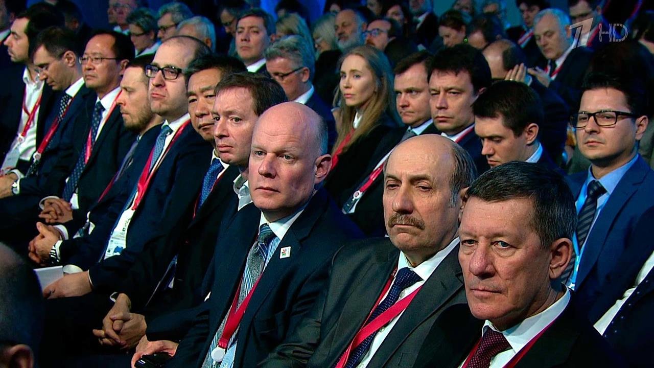 Около четырех тысяч участников собрал в Сочи Российский инвестиционный форум