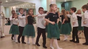 Новогодний праздник в детском саду 548 12.2019