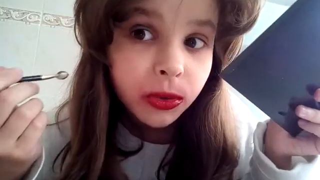 УЖАСНЫЙ МАКИЯЖ :D смотреть онлайн