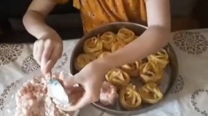 гнезда из макарон с фаршем