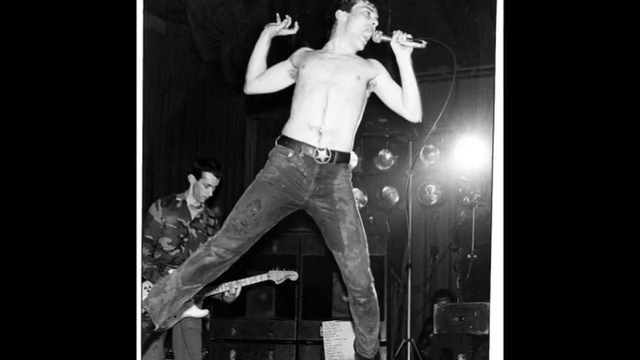 Dead Kennedys - Holiday In Cambodia смотреть онлайн