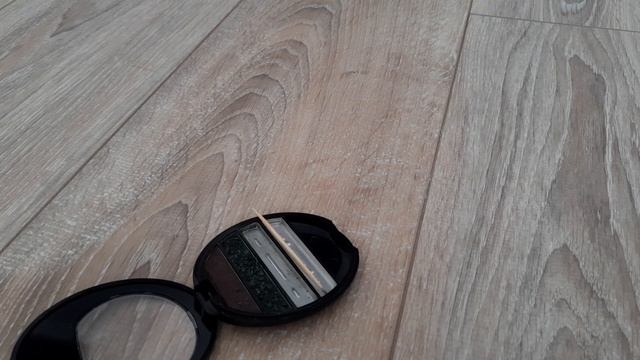 крошу тени, блеск в кипяток, коллекция мешочков... много болтаю... каталоги и ароматы других стран смотреть онлайн